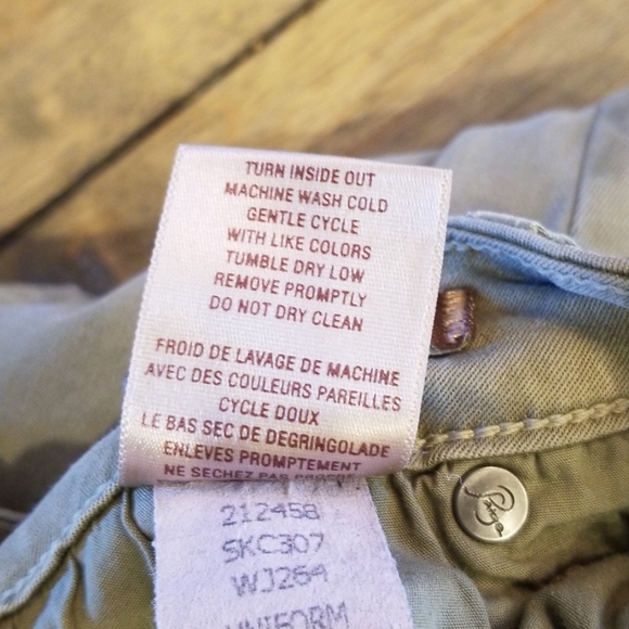 PAIGE Olive Capris - Picture 6 of 6